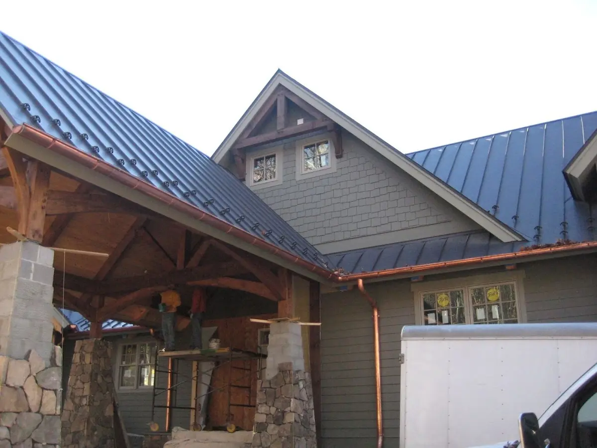 Craftsman Roofing team delivering quality roofing work in Forest Hills Estates